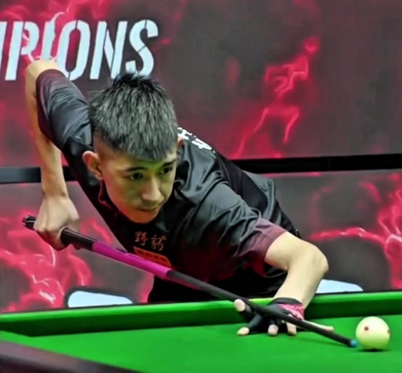 攻球员却让 攻球员却让