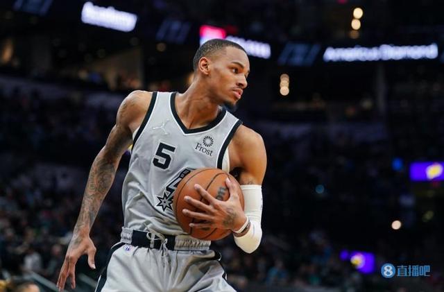 这也是他在 这也是他在