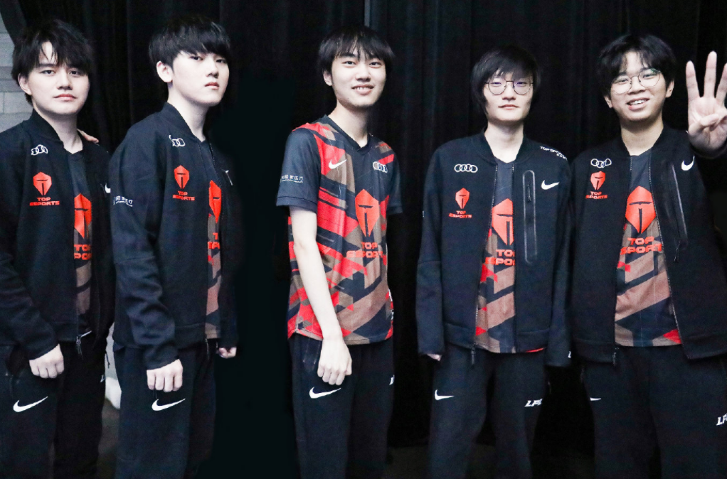 以其迅猛的 以其迅猛的