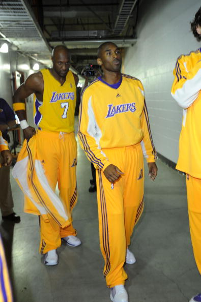 题外溢到社 题外溢到社